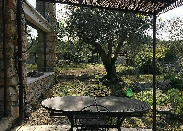 בית כפרי Dimora Casanoja נוצ'י